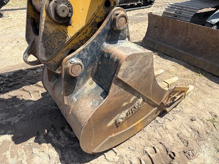 caterpillar-315-gc-image-18