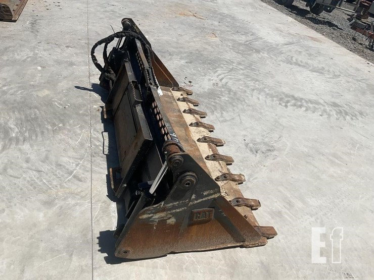 caterpillar-80-image-3