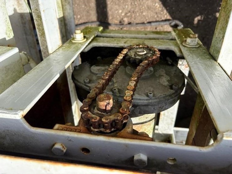 13'-long-trailer-frame-w/winch-image-7