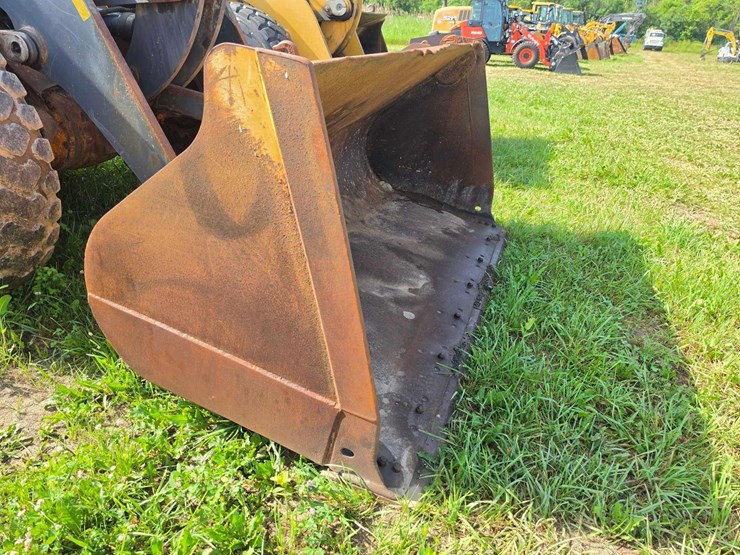 deere-624k-image-14