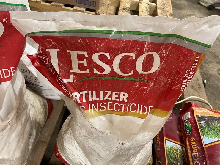 #8756-•-pallet-of-various-insecticides-and-fertilizer-image-5