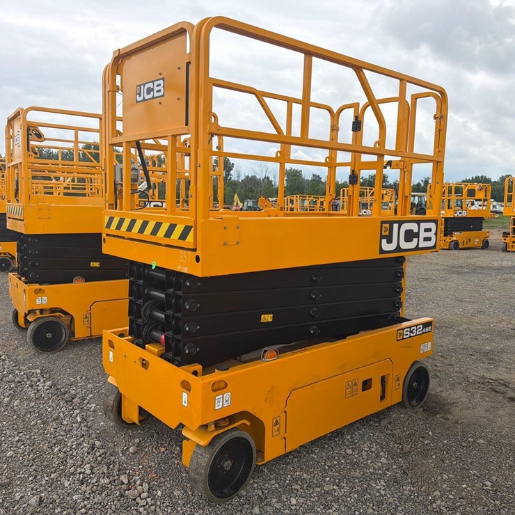JCB S3246E