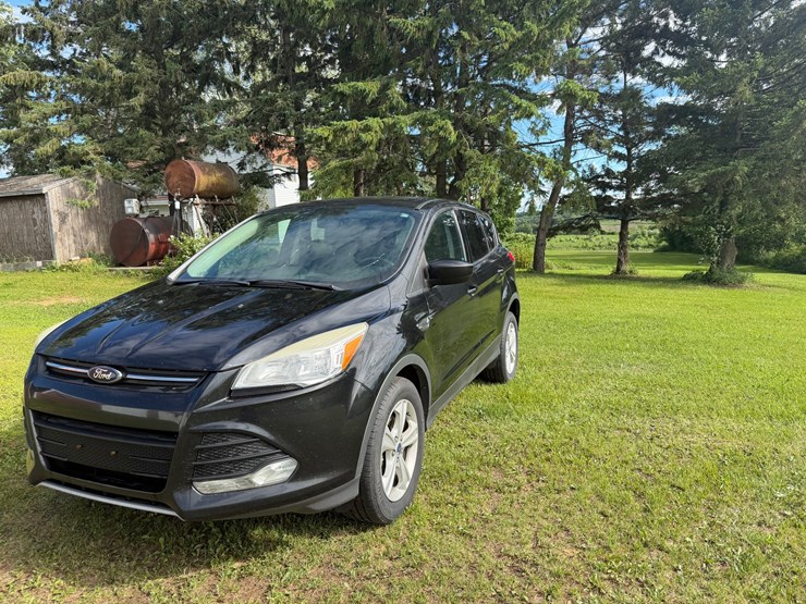 2014-ford-escape-se-image-1