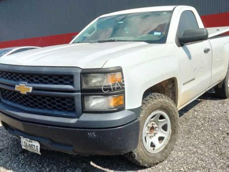 #2-•-2014-chevrolet-silverado-image-1
