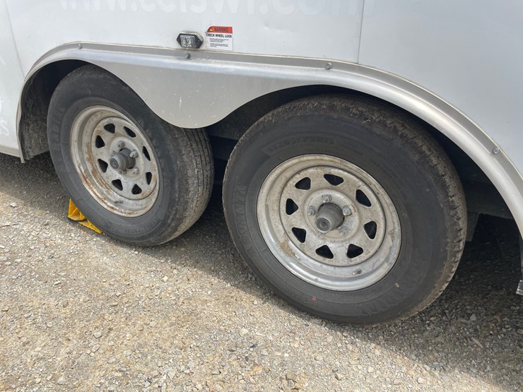 #4868-•-2021-rhino-v-nose-tandem-axle-enclosed-trailer-(has-wi-title)-image-19