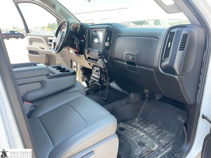 2019-chevrolet-silverado-2500hd-image-18