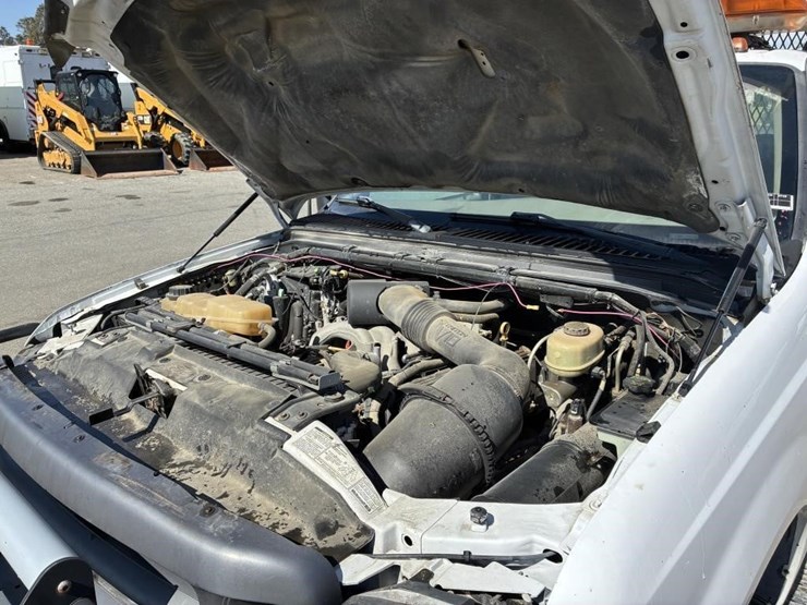 2002-ford-f550-image-10