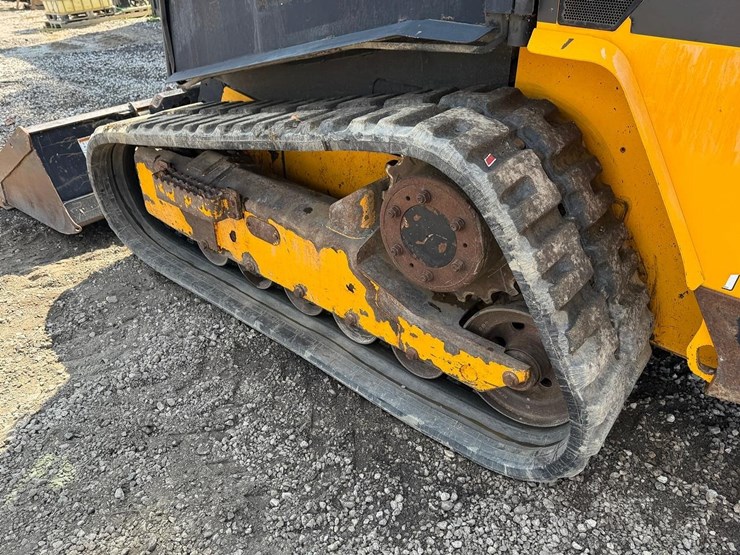 jcb-300t-image-16