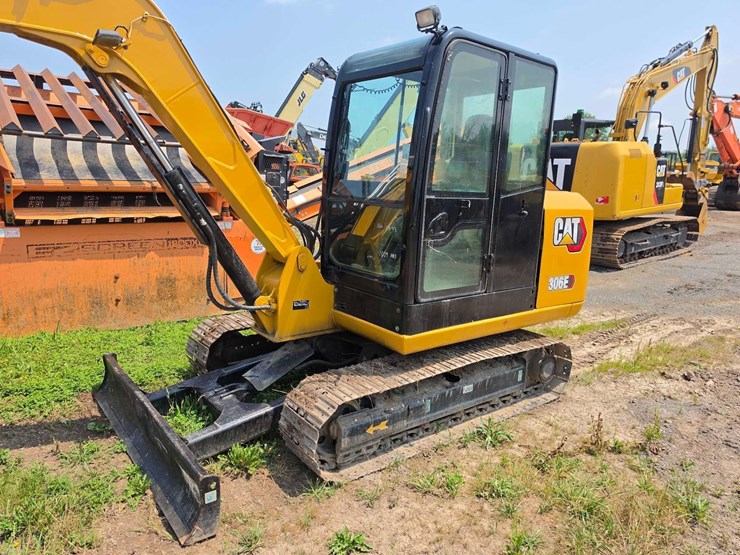caterpillar-306e-image-2