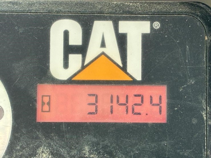 2015-caterpillar-262d-image-21