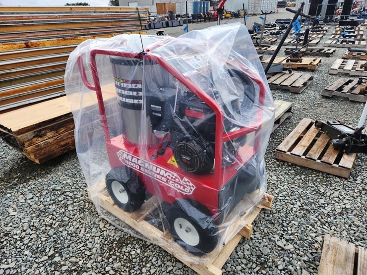 #5119-•-unused-magnum-4000-hot-pressure-washer-image-4