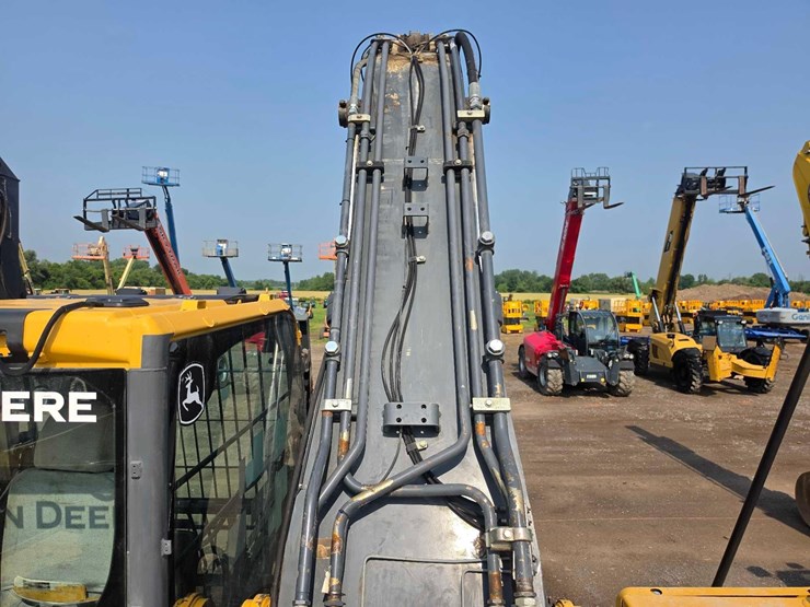deere-350g-lc-image-23