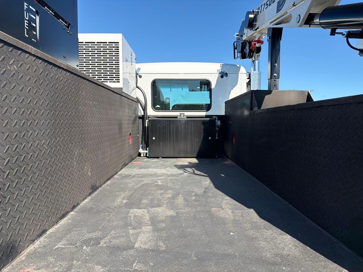 2026-kenworth-t280-image-7