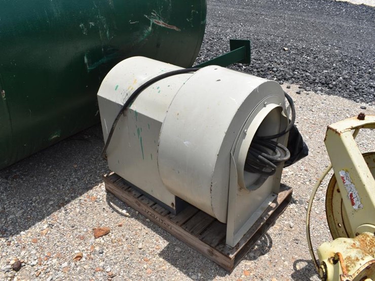 fan-image-2