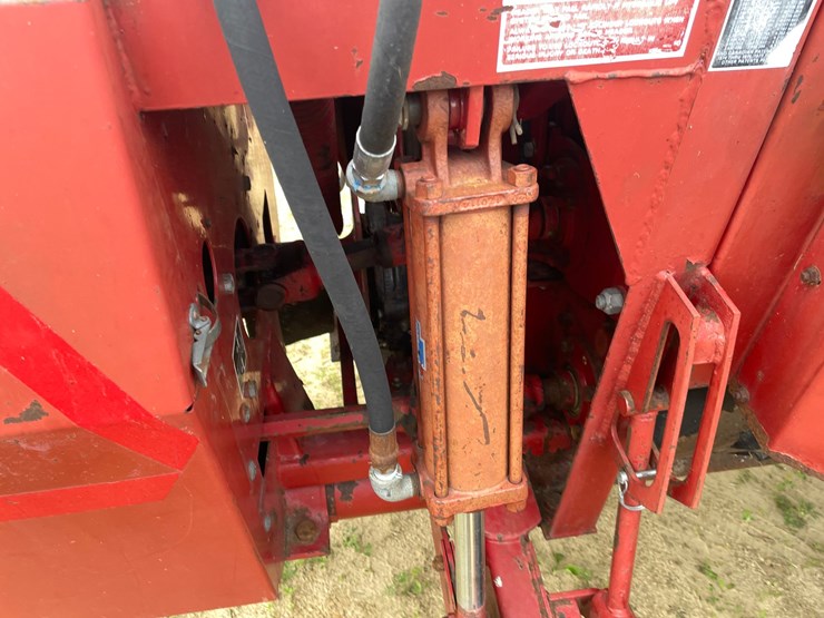new-holland-489-image-30