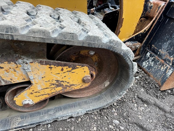 2023-caterpillar-259d3-image-22