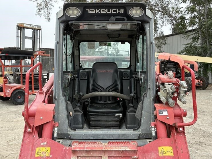 2019-takeuchi-tl10v2-image-17