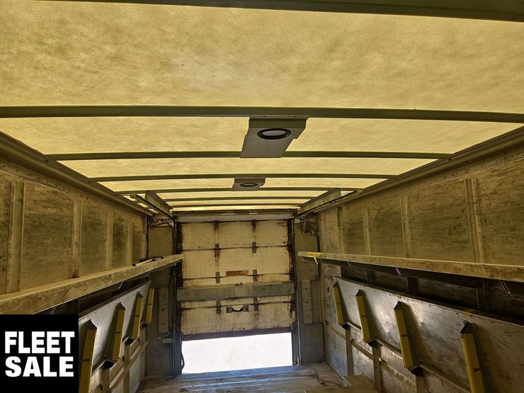 2012-ford-e-series-s/a-step-van-image-30