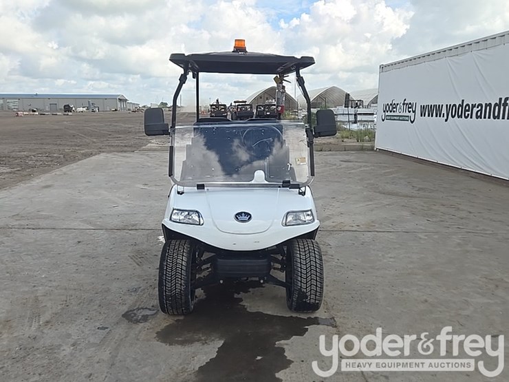 2022-evolution-classic-4-pro-electric-cart-4-seater-image-8