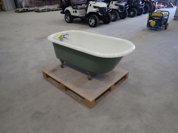 1931-ssm-co-ltd-5-ft-claw-foot-bathtub-image-8