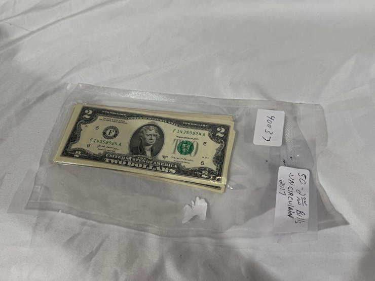 #40037-•-(50)-2017-two-dollar-bills-uncirculated-image-1