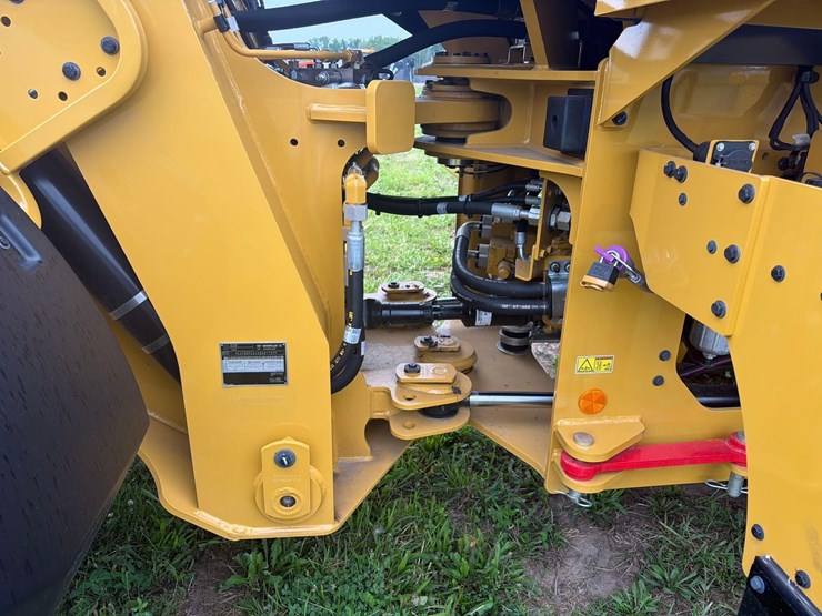 2025-caterpillar-926-image-20