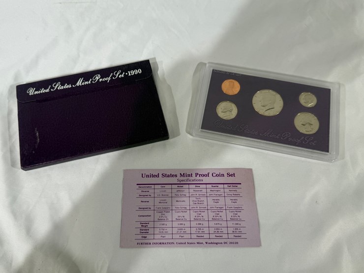 #40044-•-(10)-u.s.-mint-coinsets-from-1980's-image-44
