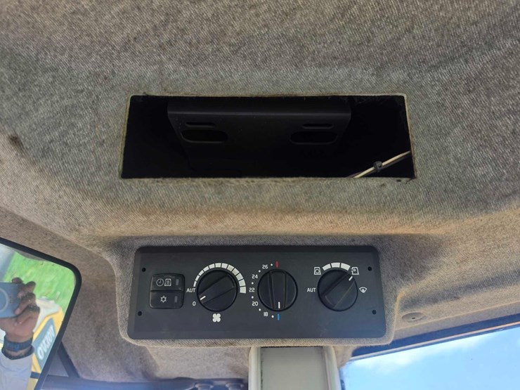 volvo-l60g-image-19