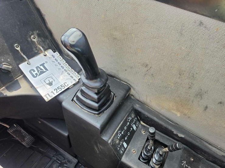 caterpillar-tl1255-image-12