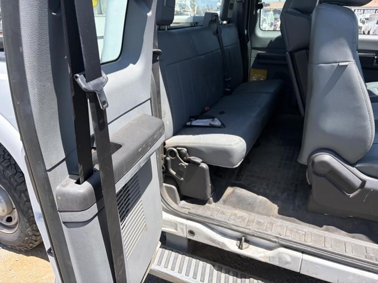 2011-ford-f250-image-11