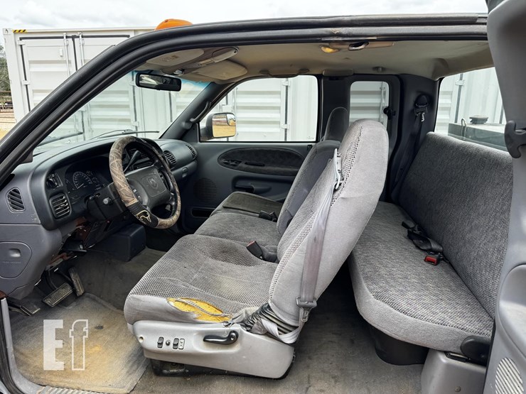 2001-dodge-ram-2500-image-10