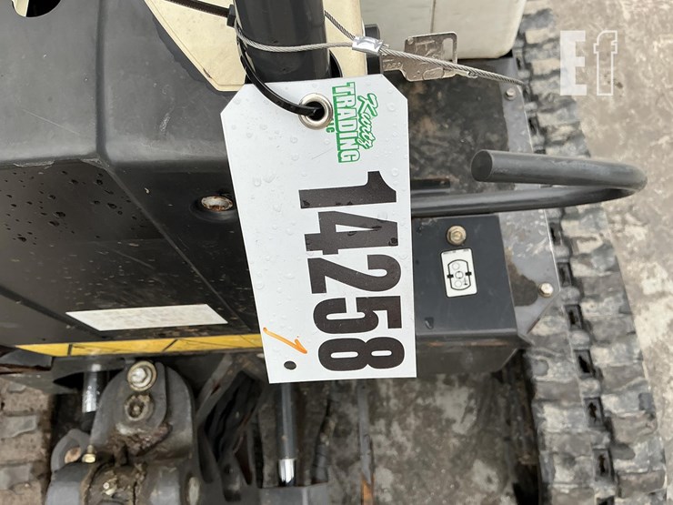 2023-bobcat-e10-image-18