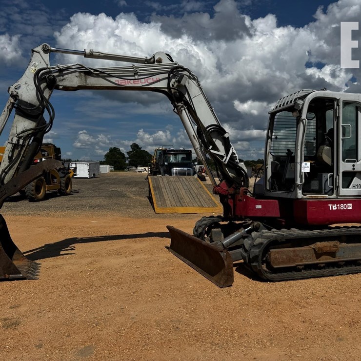 TAKEUCHI TB180FR