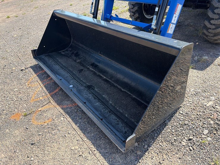 new-holland-boomer-40-image-11