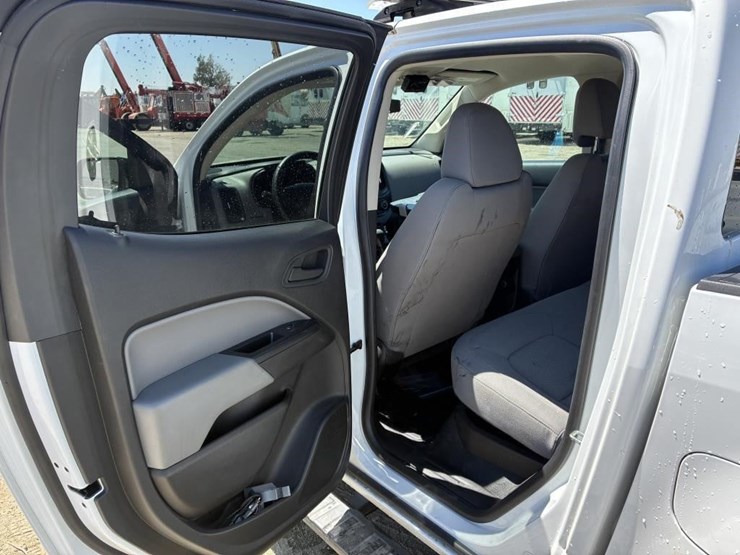 2018-chevrolet-colorado-image-12
