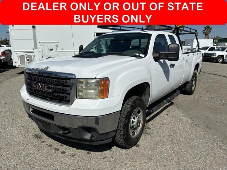2012-gmc-sierra-2500-image-1