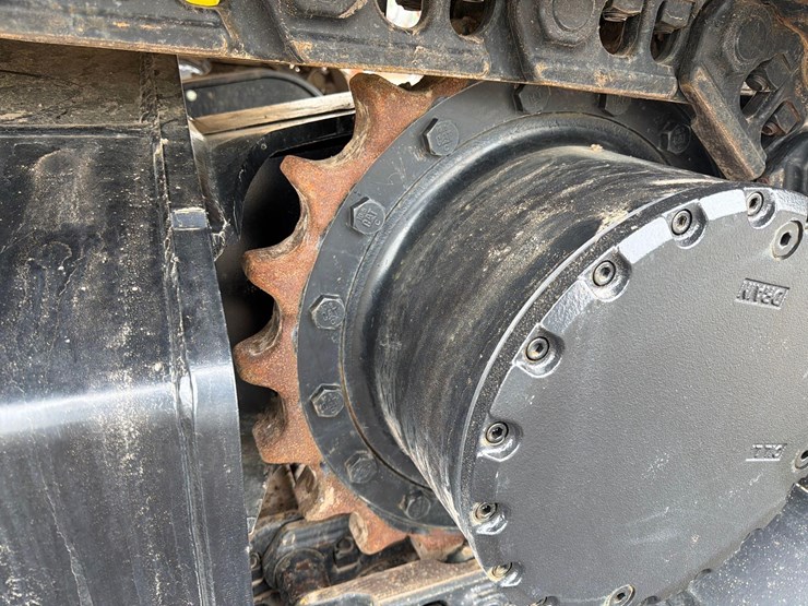 caterpillar-317-image-10