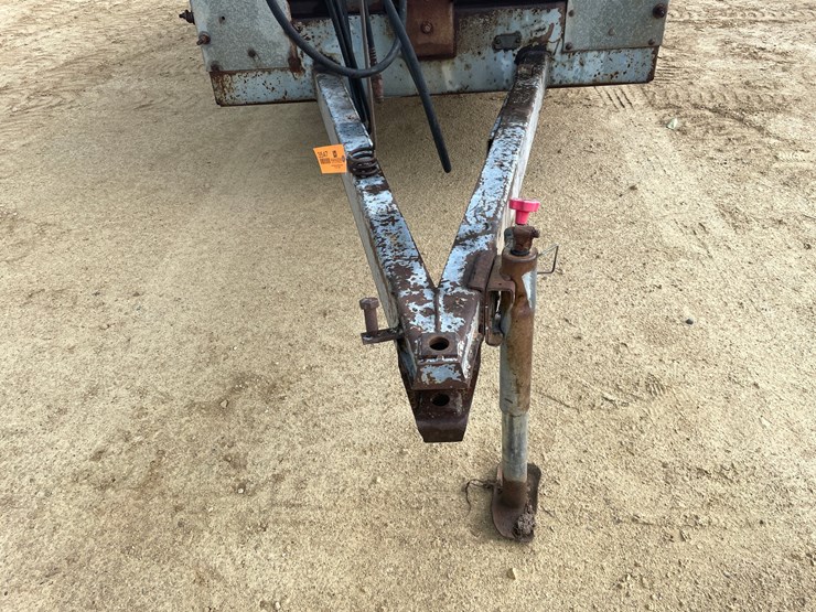 #403-•-new-idea-manure-spreader-image-29