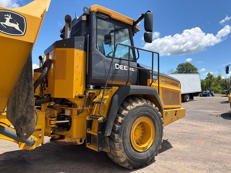2024-deere-260p-image-9