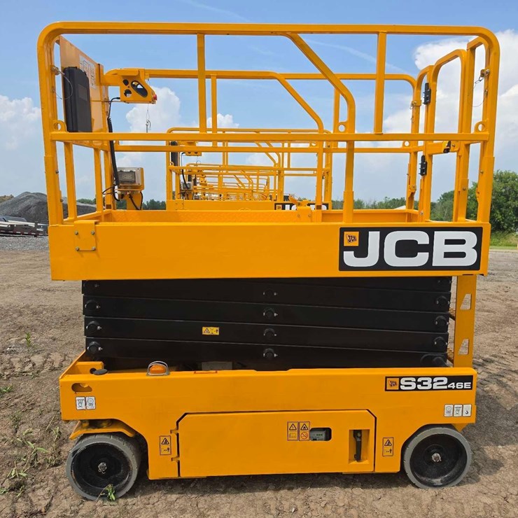JCB S3246E