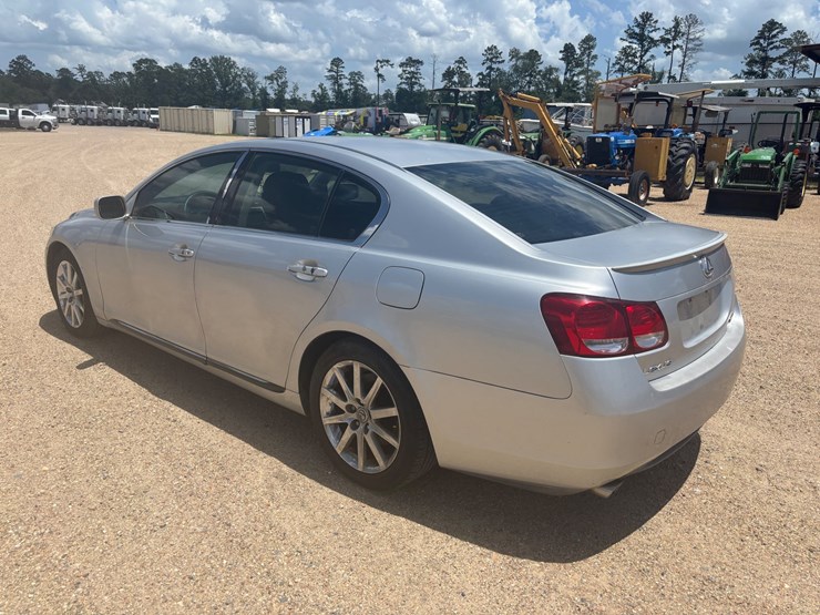 #84005-•-2005-lexus-gs300-image-4