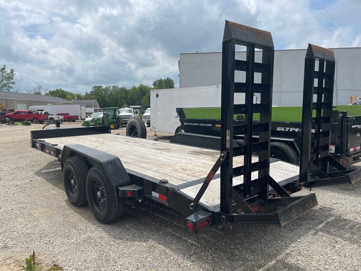 #4867-•-2024-loadtrail-tandem-axle-equipment-trailer-(has-wi-title)-image-6