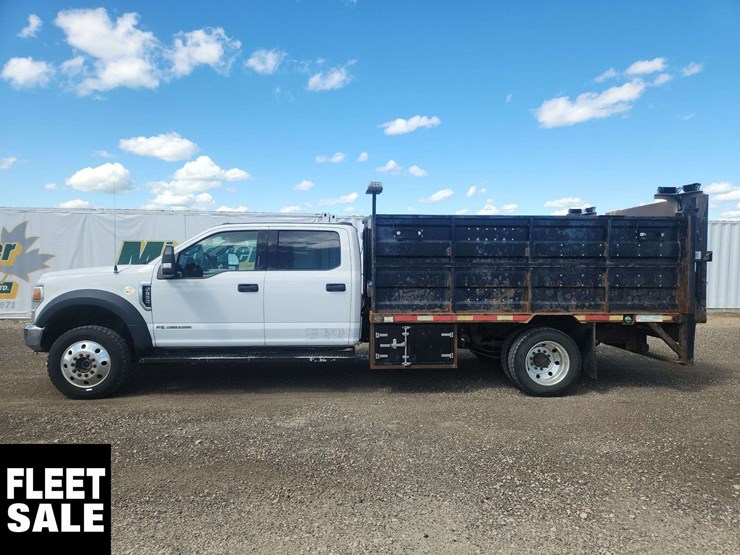2021-ford-f550-image-6