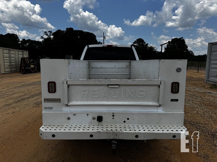 2019-ford-f250-xlt-image-3