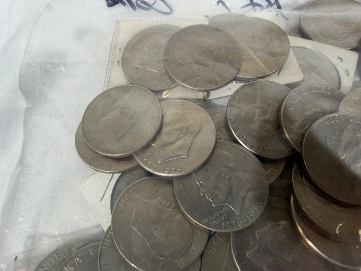 #40036-•-(50)-1776-1976-bicentennial-one-dollar-coins-image-18