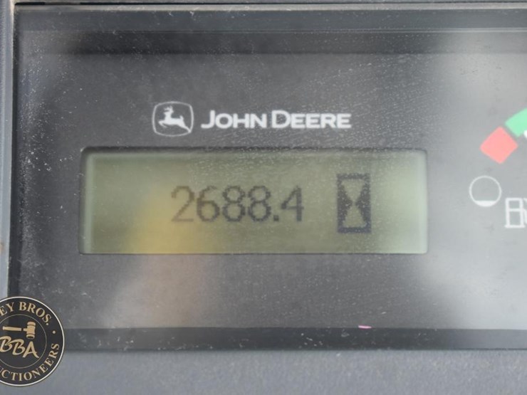 2017-deere-333g-image-46