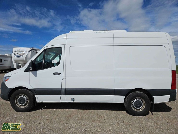 2020-mercedes-benz-sprinter-c240-turbo-diesel-cargo-van-image-6