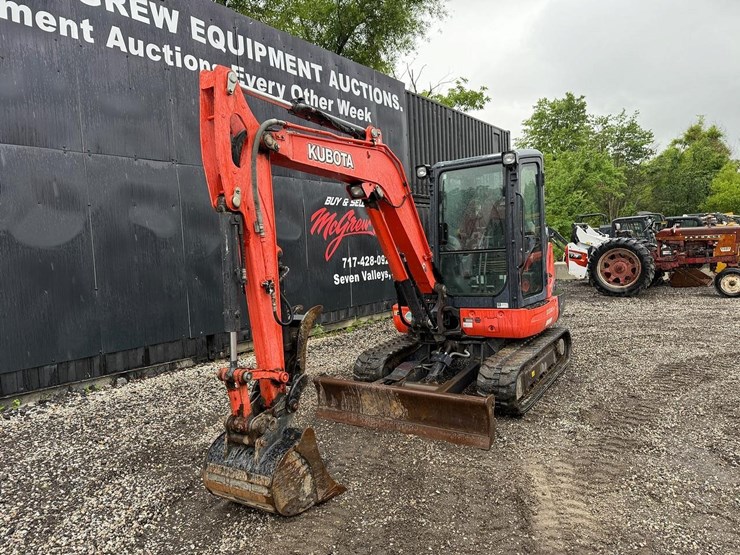 2019-kubota-kx040-image-7