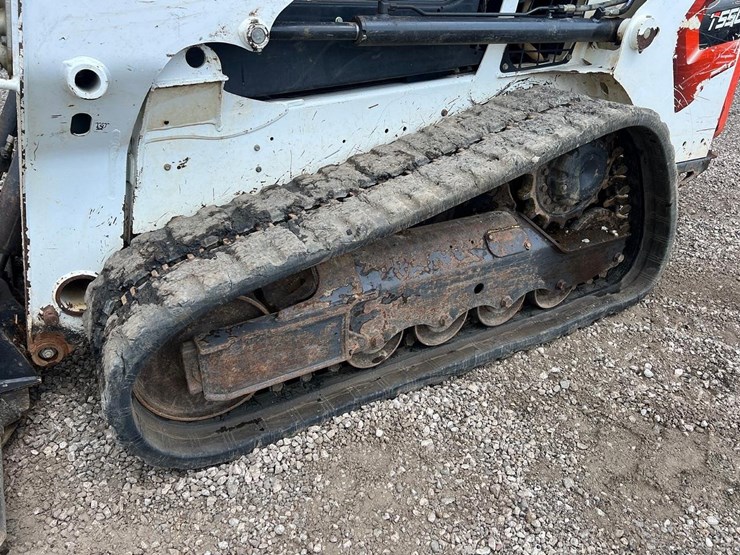 2022-bobcat-t550-image-13