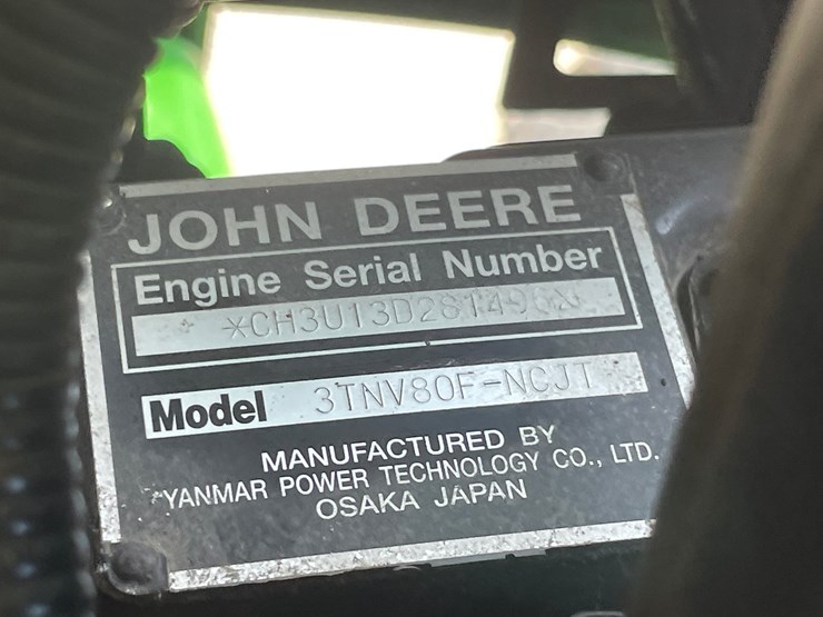 2024-john-deere-1025r-image-38
